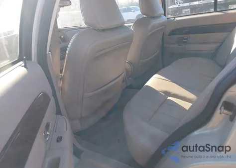 2005 Mercury Grand Marquis Ls/Lse из США, поврежденный, VIN 2MEFM75W65X618502